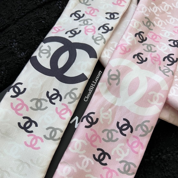 Auth Chanel All Over CC logo Pink Silk Bandeau - Picture 3 of 6